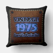 ヴィンテージ1975 – 完全熟成 クッション (裏面)