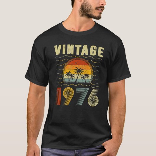 ヴィンテージ1976かわいい46歳の男性と女性46歳 Tシャツ (正面)