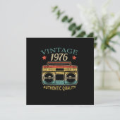 ヴィンテージ1976年ラジオ 本物品質 誕生日ギフト 招待状 (スタンド正面)