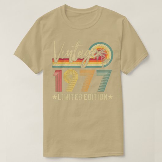 ヴィンテージ1977レトロ45th誕生日ギフト限定編集 tシャツ (デザイン正面)