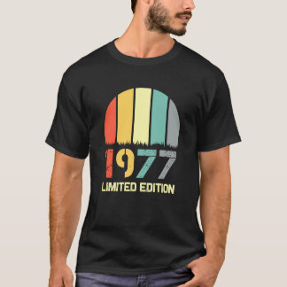 ヴィンテージ1977女性BDay 1977誕生日 Tシャツ