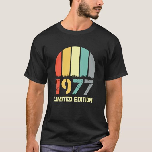 ヴィンテージ1977女性BDay 1977誕生日 Tシャツ (正面)