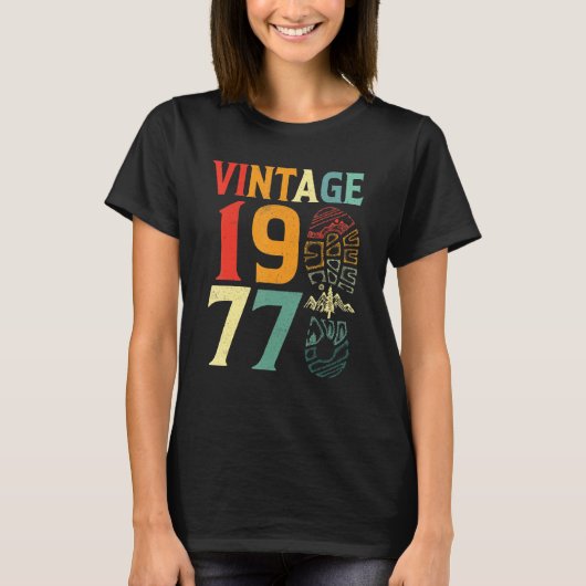 ヴィンテージ1977 45歳の誕生日キャンピングハイキング Tシャツ (正面)