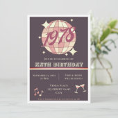 ヴィンテージ1978 46th誕生日レトロパープル招待状 招待状 (スタンド正面)