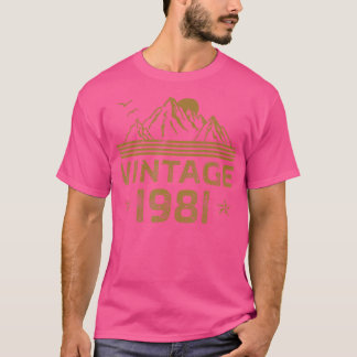 ヴィンテージ1981山誕生日ハイキングギフトアイディア Tシャツ