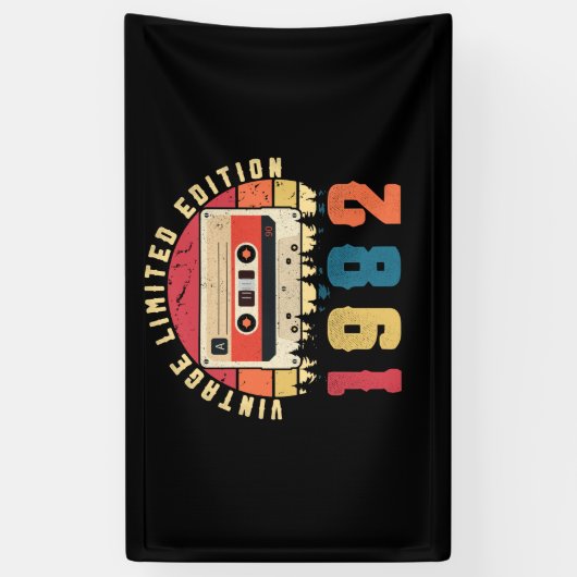 ヴィンテージ1982誕生日カセットテープ 横断幕 (縦)