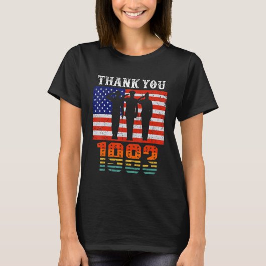 ヴィンテージ1983年39歳アメリカ国旗39歳バット Tシャツ (正面)
