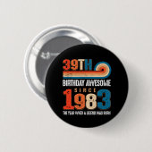 ヴィンテージ1983年39誕生日伝説 缶バッジ (正面&裏面)