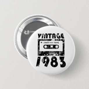 ヴィンテージ1983 40th誕生日レトロカセットミックステープ 缶バッジ