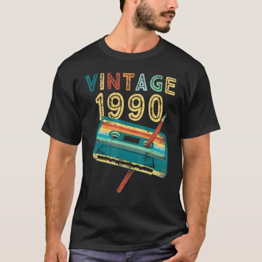 ヴィンテージ1990音楽カセット33誕生日33年 Tシャツ (正面)