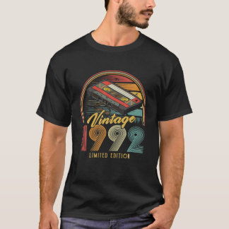 ヴィンテージ1992レトロカセット1992 30th誕生日30 tシャツ