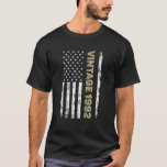 ヴィンテージ1992 30th Birthday Gift Men Women America Tシャツ<br><div class="desc">ヴィンテージ1992 30th Birthday Gift Men Women America</div>
