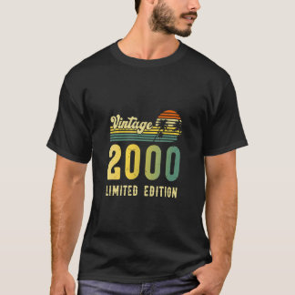 ヴィンテージ2000かわいい誕生日グラフィック Tシャツ