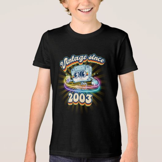 ヴィンテージ2003カセットテープレトロ22誕生日 トライブレンドTシャツ (正面)