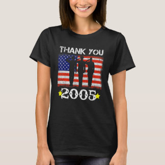 ヴィンテージ2005年17歳アメリカ国旗17番目のバード Tシャツ