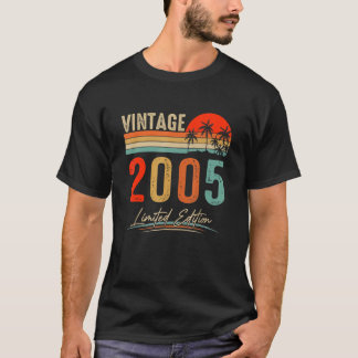 ヴィンテージ2005 18誕生日18歳 Tシャツ