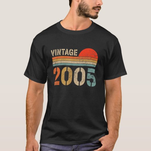 ヴィンテージ2005 2005年17誕生日17年 Tシャツ (正面)