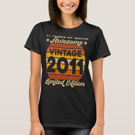 ヴィンテージ2011 11誕生日11歳 Tシャツ (正面)