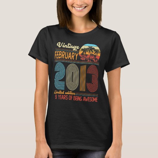 ヴィンテージ2013年2月誕生日 Tシャツ (正面)
