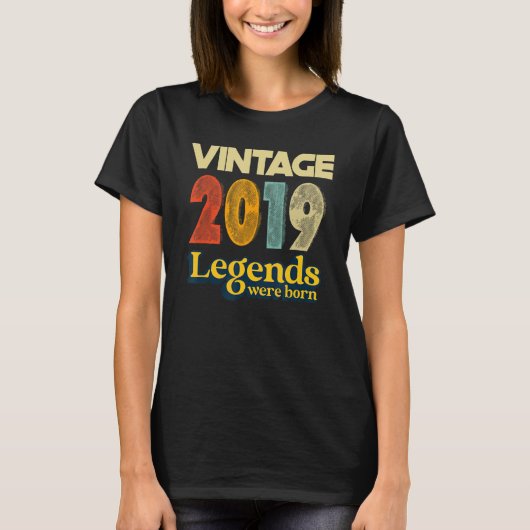 ヴィンテージ2019レジェンドは生まれ誕生日 Tシャツ (正面)