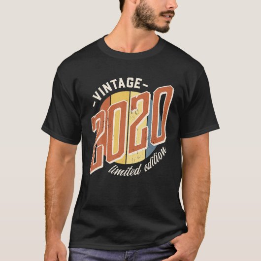 ヴィンテージ2020誕生年限定版2年制 Tシャツ (正面)