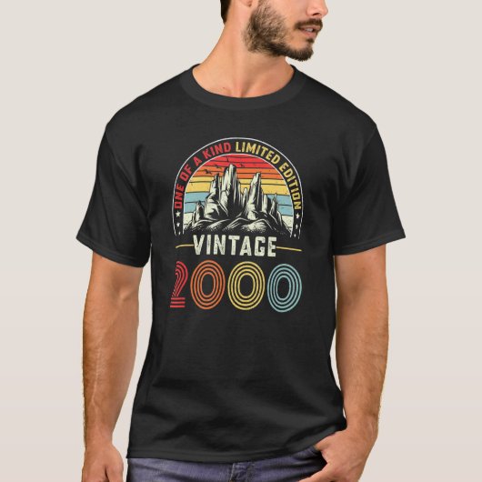 ヴィンテージ22歳2000年22番目の誕生日を見男性へる Tシャツ (正面)