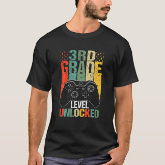 ヴィンテージ3級レベルのロック解除されたビデオゲーマーバック Tシャツ