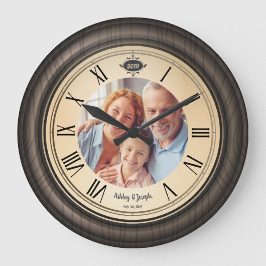 ヴィンテージ50周年記念ローマ数字（木製） ラージ壁時計 (正面)