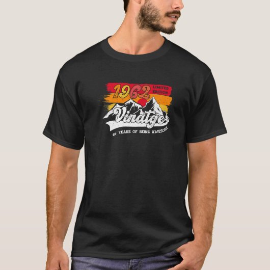 ヴィンテージ60誕生日T 1962装飾60年 Tシャツ (正面)