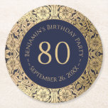 ヴィンテージ80th Birthday Party Navy Blue金ゴールド花 ラウンドペーパーコースター<br><div class="desc">ヴィンテージエレガントの空気を持つ誕生日パーティーのためのデザイン。文字は、黄金の野生のエレガントバラと飾ヴィンテージの丸い金ゴールドのフレームの中に、ネイビーの青い円で。年齢は中書央に大きな数字で、残りは小さなキャップでアーチ型の文字のまわりにである。すべての文字は黄金だ。野生のバラを持つヴィンテージ金ゴールドフレームは、1912年のヴィンテージブックカバーから提供されている。</div>