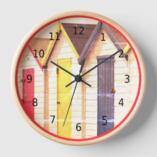 ヴィンテージ、みすぼらしいシックな、英国のシーサイドビーチ小屋 壁時計