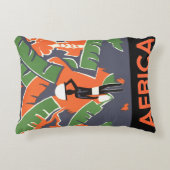 ヴィンテージ アートデコ トラベル、アフリカのジャングルで暮らす原住民 アクセントクッション (正面)