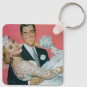 ヴィンテージ ウェディング 新婚夫婦、花婿が花嫁を抱える キーホルダー (裏面)