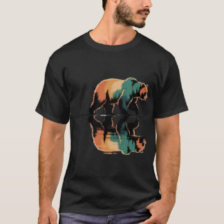 ヴィンテージ グリズリー ベア 水面の反射 野生動物 Tシャツ