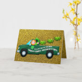 ヴィンテージ グリーンのセントパトリックトラックとレプラコーンとテキスト カード (黄色い花)