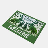 ヴィンテージ・グリーン・ホワイト・ウサギ・フリージ・ウェルカム ドアマット (アングル)