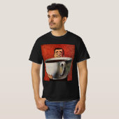 ヴィンテージ コーヒーの巨大なカップを飲む幸せな男性 Tシャツ (正面フル)