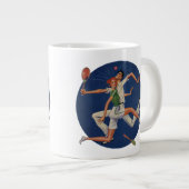 ヴィンテージ スポーツ、ラケットを持つテニスプレーヤーの衝突 ジャンボコーヒーマグカップ (正面右)