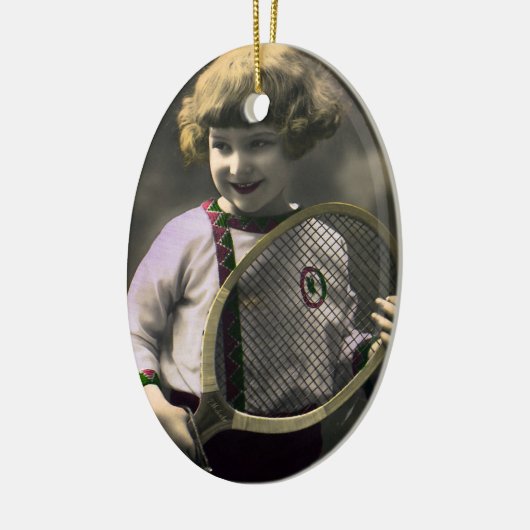 ヴィンテージ テニス スポーツ、ラケットを持つ幸せな少女 セラミックオーナメント (左)