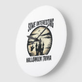 ヴィンテージ・ハロウィントリビア幽霊月Tシャツデザイン_1 ラージ壁時計 (傾斜)