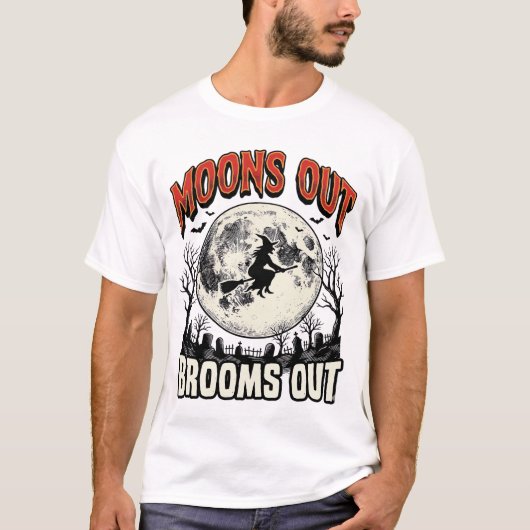 ヴィンテージ・ハロウィン魔女デザイン MOONS OUT BROOMS OUT Tシャツ (正面)