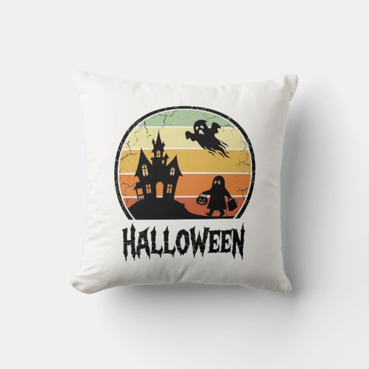 ヴィンテージ ハロウィン 幽霊の館 日没 Tシャツ デザイン クッション (正面)