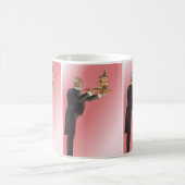 ヴィンテージ・バトラーがタキシードで盆にワインを運ぶ コーヒーマグカップ (中央)