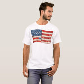 ヴィンテージ・パッチワークアメリカ国旗 | 愛国的な赤白青 Tシャツ (正面フル)