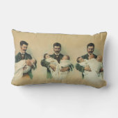 ヴィンテージ ビクトリアン 父の日、トリプル誕生！ ランバークッション (裏面)