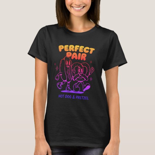 ヴィンテージ・ホットドッグとプレッツェルのマスコット - レトロ Tシャツ (正面)