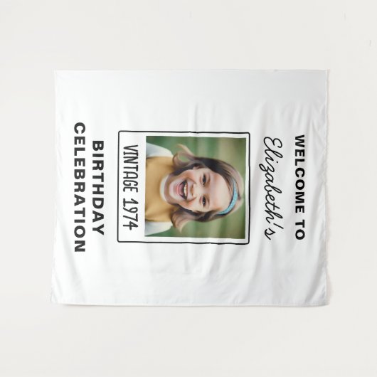 ヴィンテージ マイルストーン バースデー フォト ケープセーク タペストリー (正面(横))