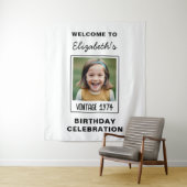 ヴィンテージ マイルストーン 誕生日 フォト ケープスケープ タペストリー (インサイチュ)