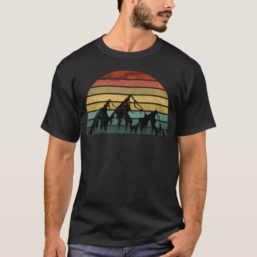 ヴィンテージ マウンテン レトロ 日没 自然 Tシャツ (正面)