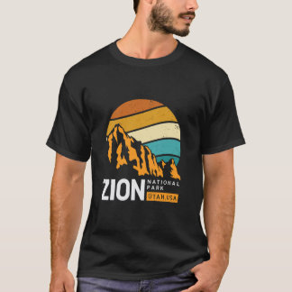 ヴィンテージ マウンテン レトロ 日没 Zion National Park U Tシャツ